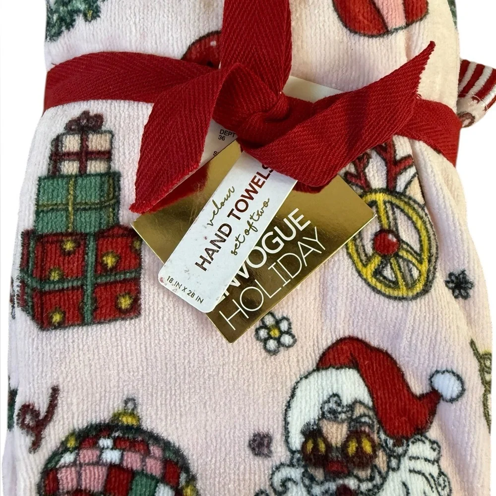 ENVOGUE Holiday / Christmas Set of Two Cotton Hand Towels - Festive Pink and Red